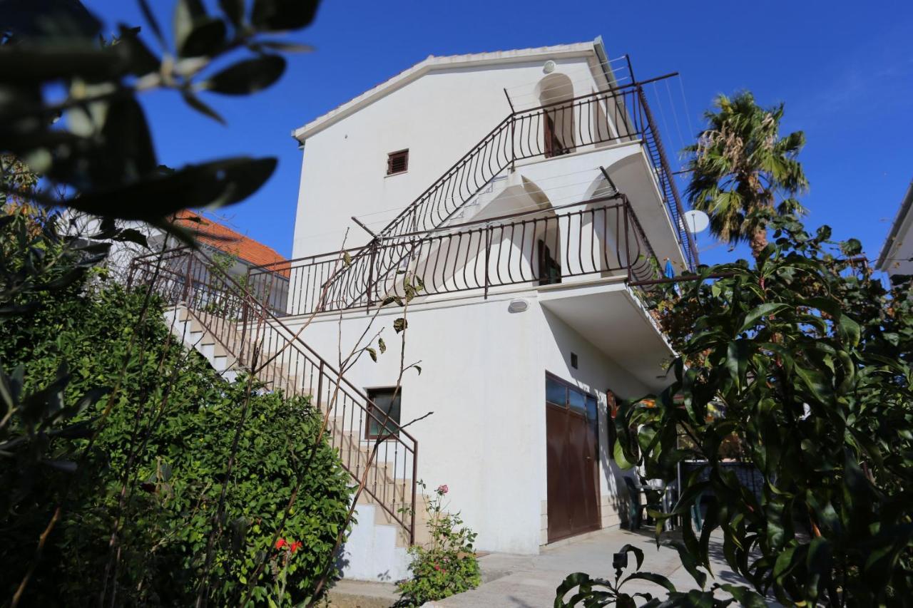 Apartments By The Sea Rogoznica - 10338 エクステリア 写真